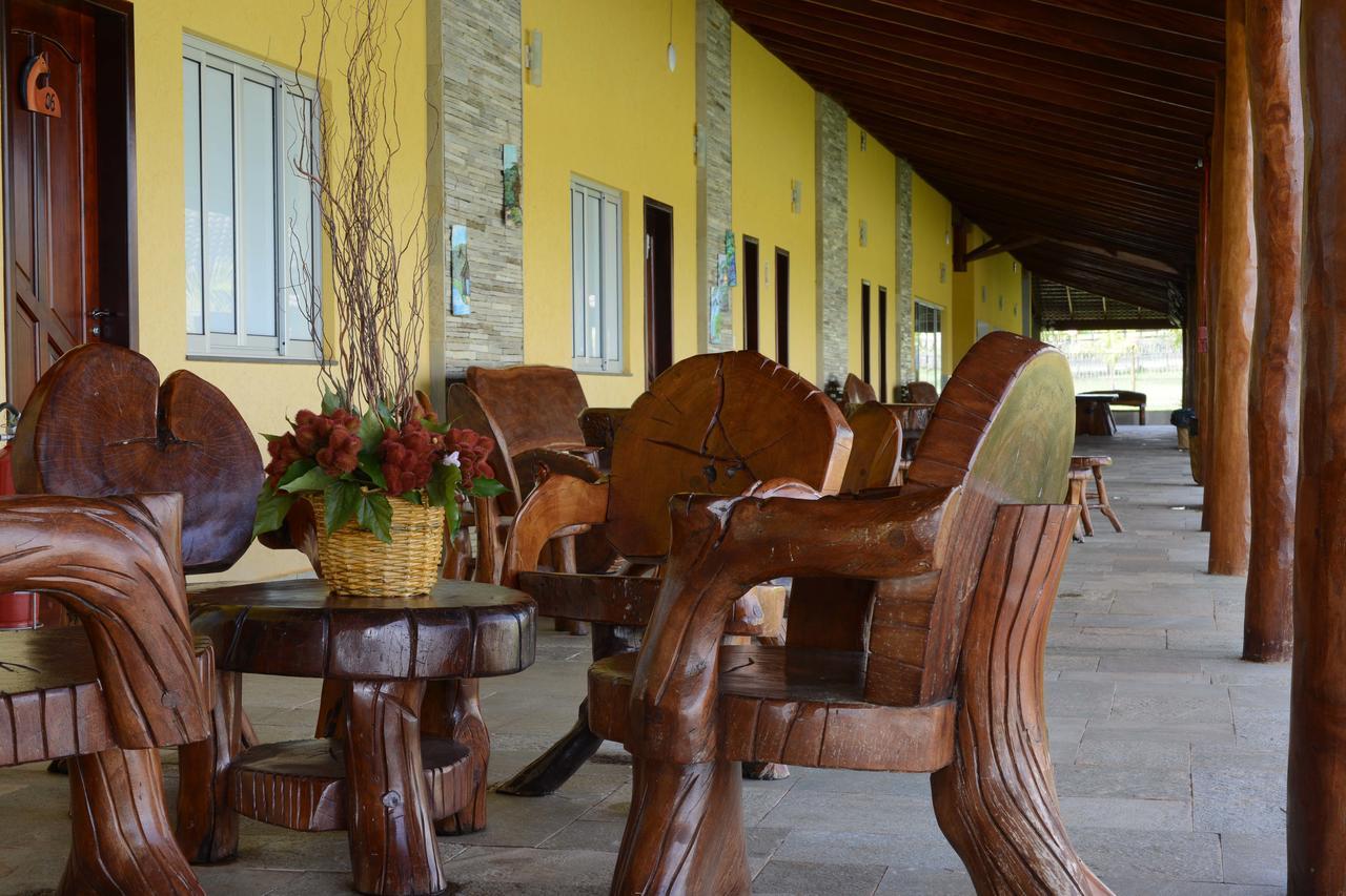 Pousada Haras Santa Rita Poconé Exterior photo